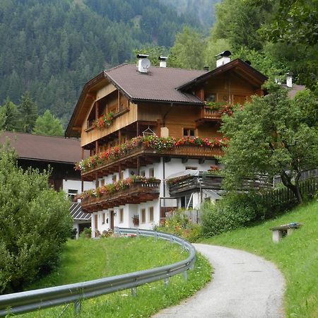 Gedrarzerhof Apartman Luson Kültér fotó
